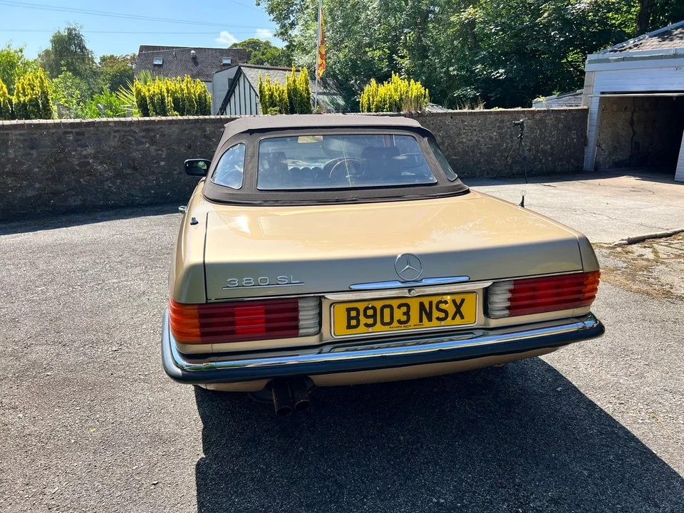 1985 Mercedes-Benz R107 SL-Class - Image 17 of 30