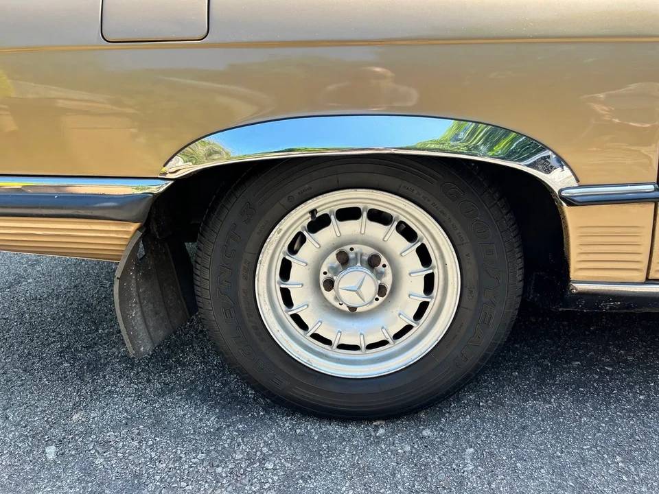 1985 Mercedes-Benz R107 SL-Class - Image 21 of 30