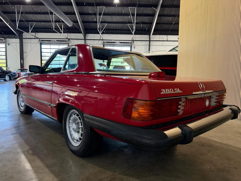 1985 Mercedes-Benz R107 SL-Class - Image 8 of 31