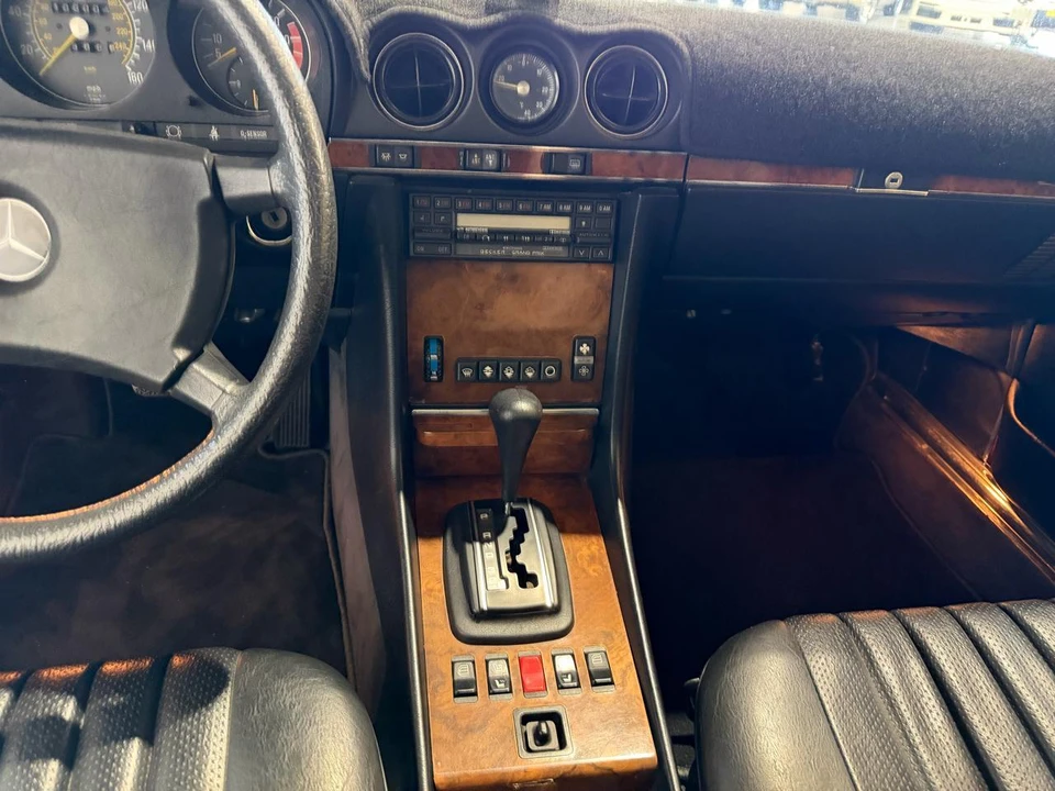 1985 Mercedes-Benz R107 SL-Class - Image 28 of 31