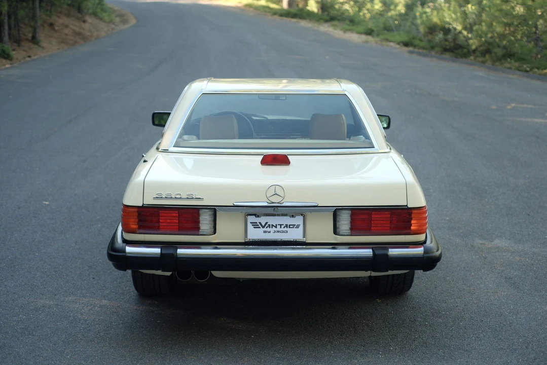 1985 Mercedes-Benz R107 SL-Class - Image 14 of 31
