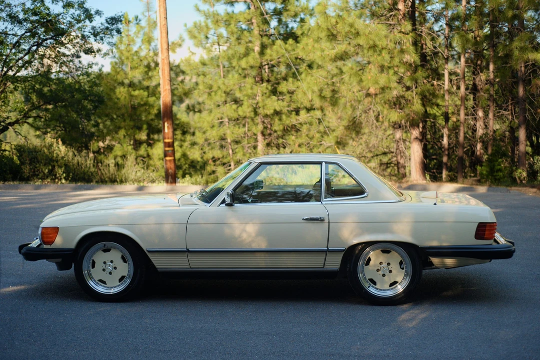 1985 Mercedes-Benz R107 SL-Class - Image 8 of 31