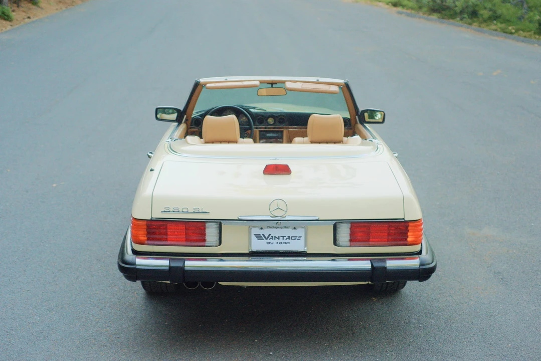 1985 Mercedes-Benz R107 SL-Class - Image 12 of 31