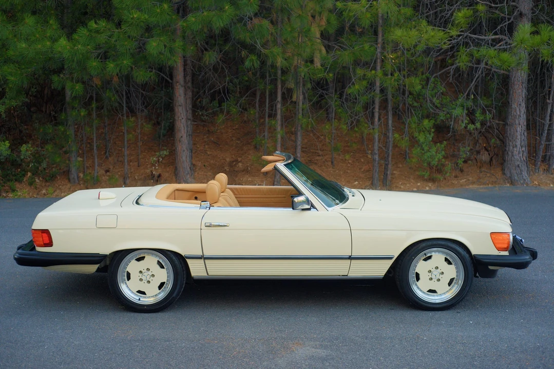 1985 Mercedes-Benz R107 SL-Class - Image 21 of 31