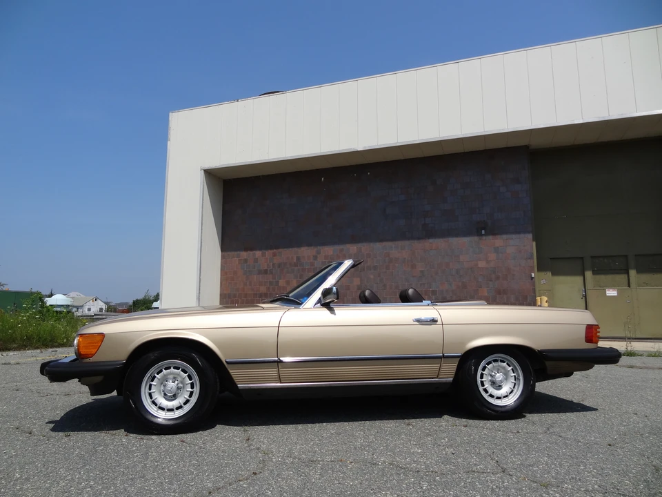 1985 Mercedes-Benz R107 SL-Class - Image 11 of 31