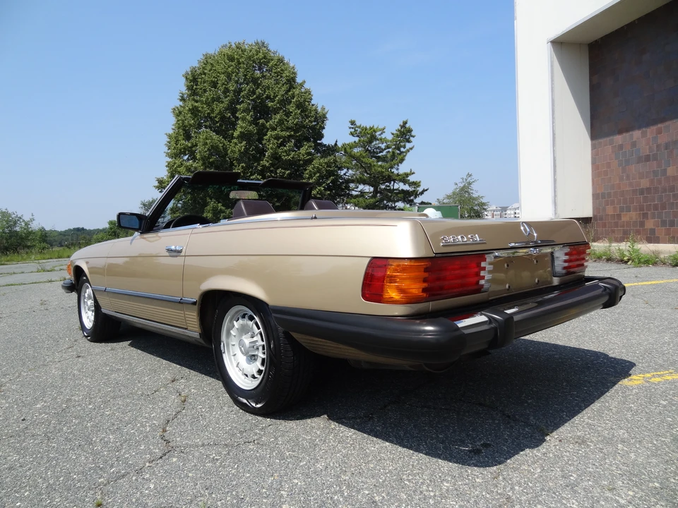 1985 Mercedes-Benz R107 SL-Class - Image 15 of 31