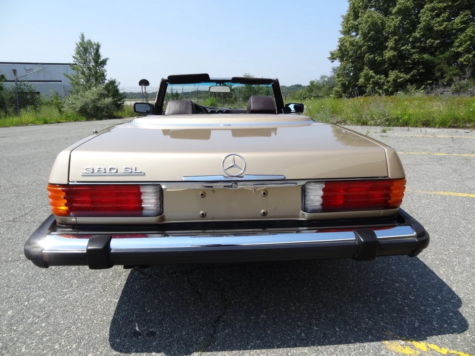 1985 Mercedes-Benz R107 SL-Class - Image 18 of 31