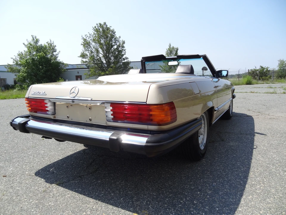 1985 Mercedes-Benz R107 SL-Class - Image 20 of 31