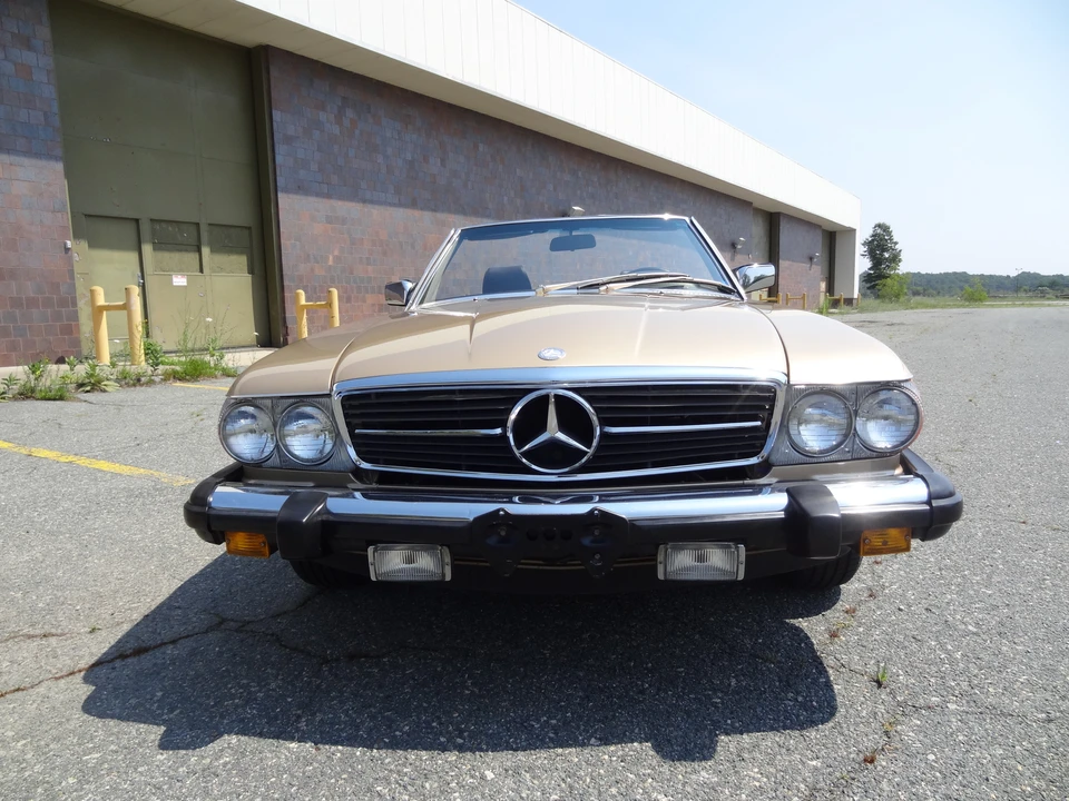 1985 Mercedes-Benz R107 SL-Class - Image 2 of 31