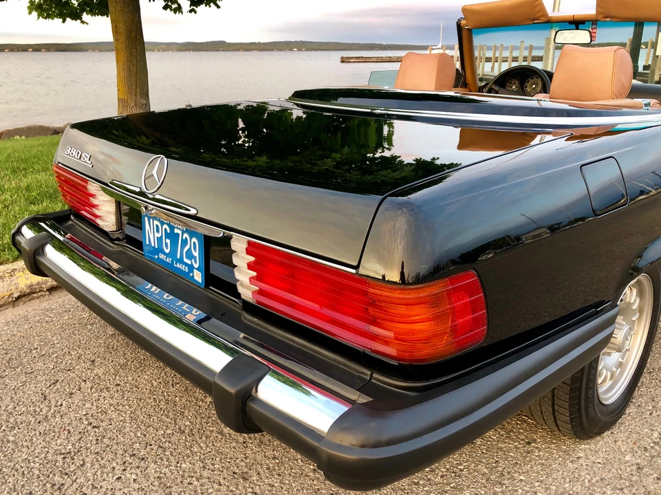 1985 Mercedes-Benz R107 SL-Class - Image 17 of 31