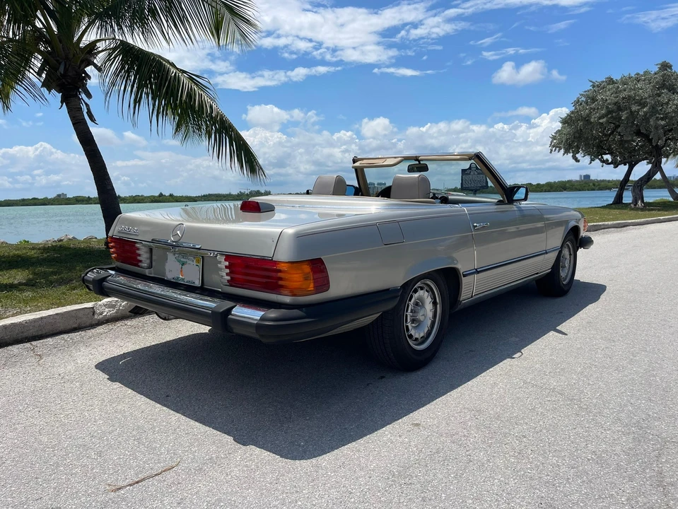 1985 Mercedes-Benz R107 SL-Class - Image 13 of 31