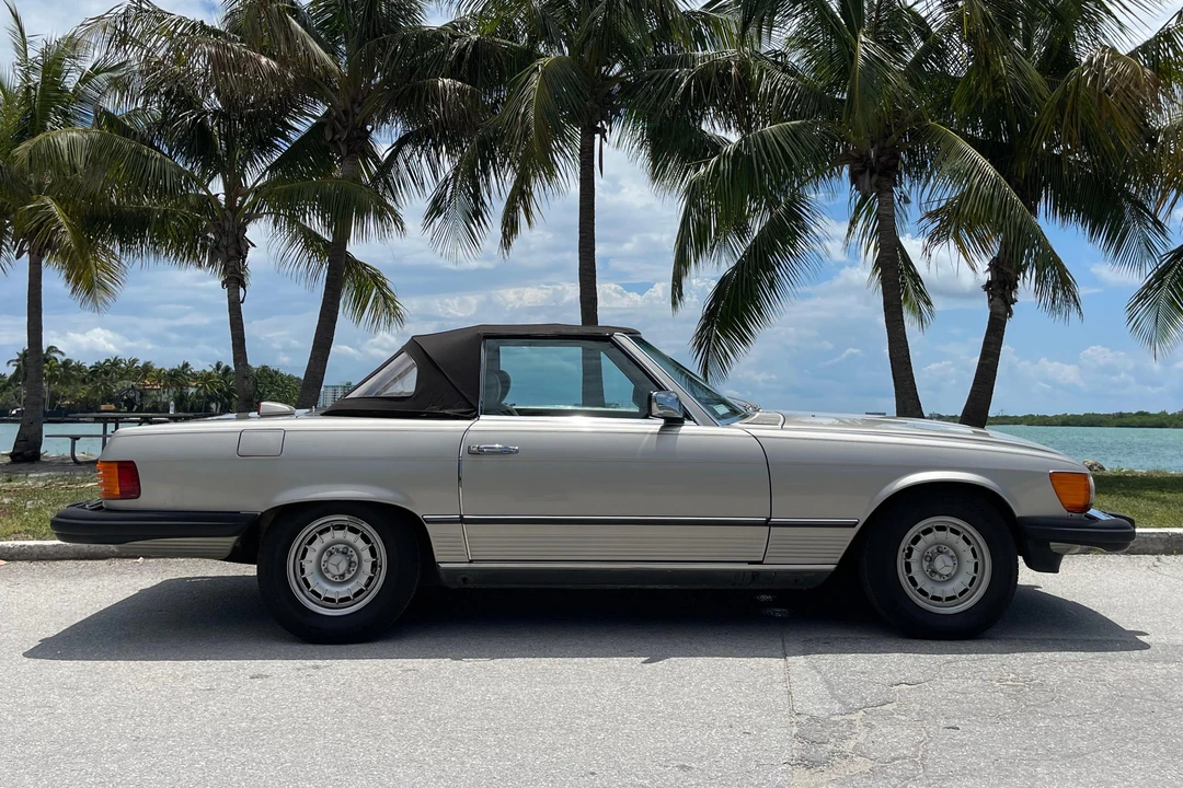 1985 Mercedes-Benz R107 SL-Class - Image 3 of 31
