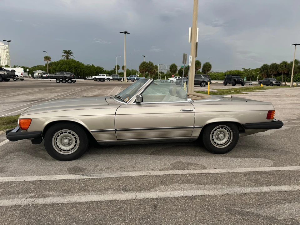 1985 Mercedes-Benz R107 SL-Class - Image 23 of 31