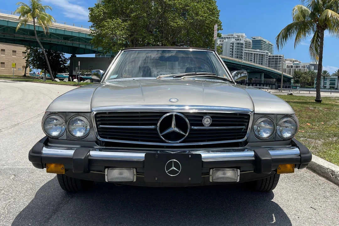 1985 Mercedes-Benz R107 SL-Class - Image 2 of 31