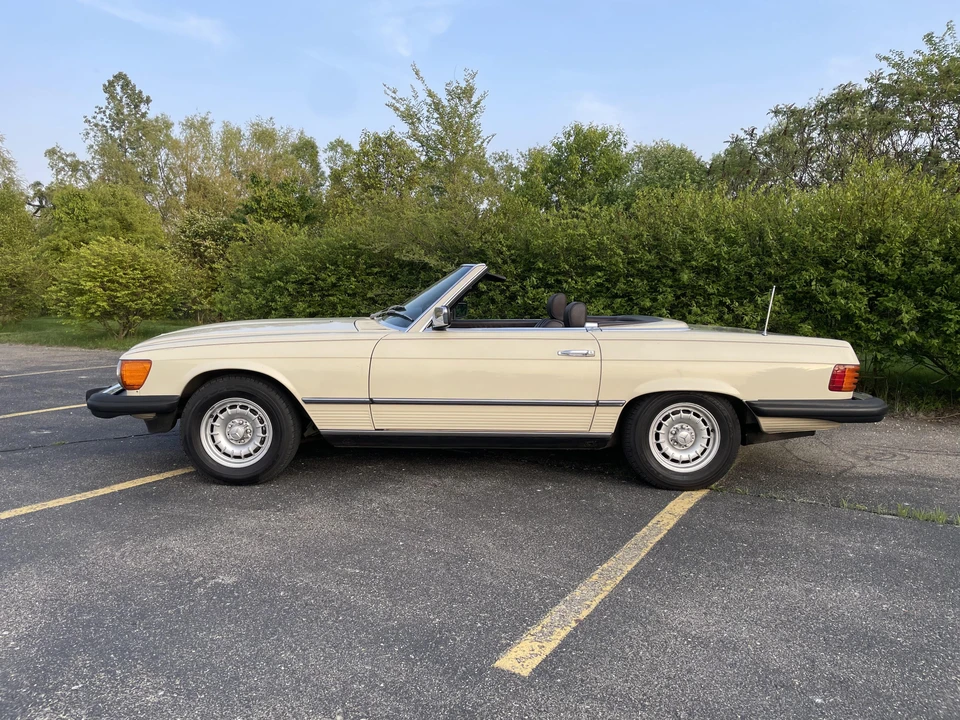 1985 Mercedes-Benz R107 SL-Class - Image 13 of 23