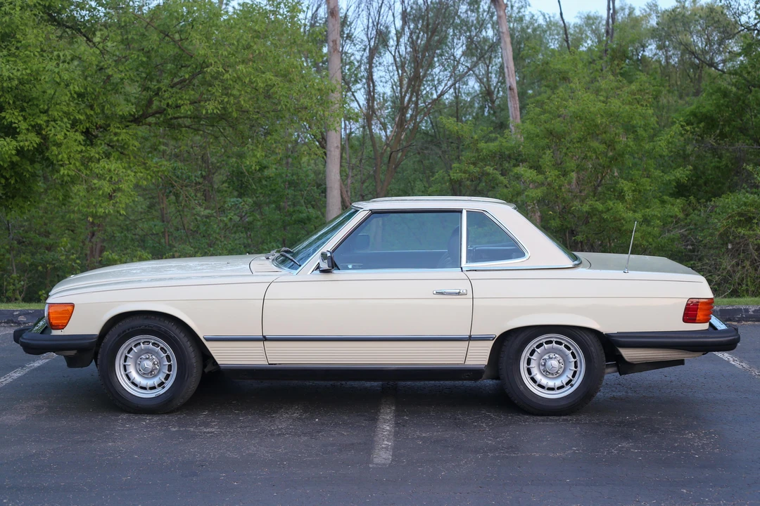 1985 Mercedes-Benz R107 SL-Class - Image 12 of 23