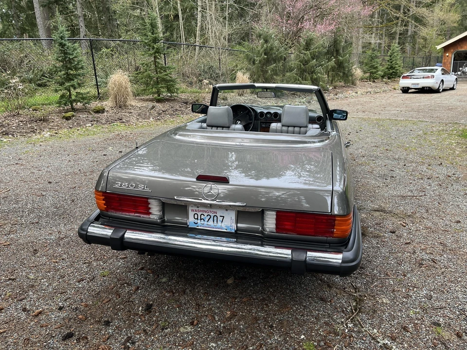 1985 Mercedes-Benz R107 SL-Class - Image 17 of 31