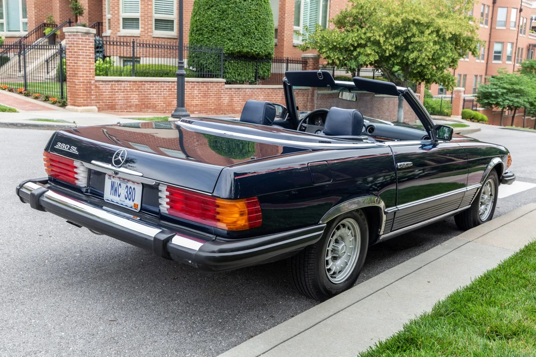 1985 Mercedes-Benz R107 SL-Class - Image 8 of 31