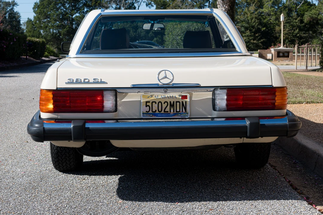 1985 Mercedes-Benz R107 SL-Class - Image 5 of 31