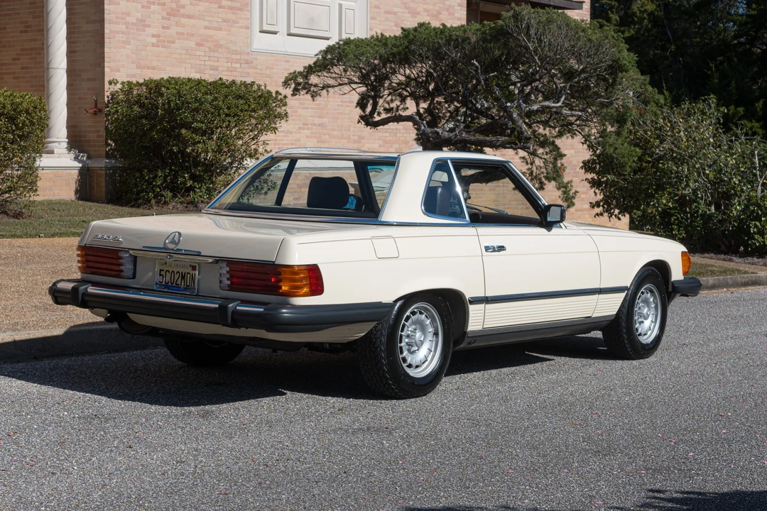 1985 Mercedes-Benz R107 SL-Class - Image 6 of 31