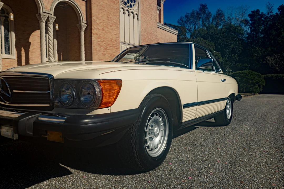 1985 Mercedes-Benz R107 SL-Class - Image 23 of 31