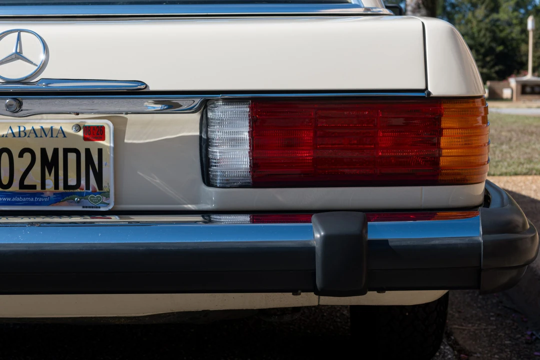 1985 Mercedes-Benz R107 SL-Class - Image 18 of 31