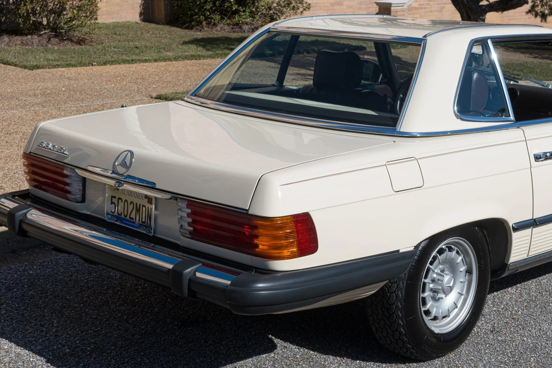 1985 Mercedes-Benz R107 SL-Class - Image 25 of 31