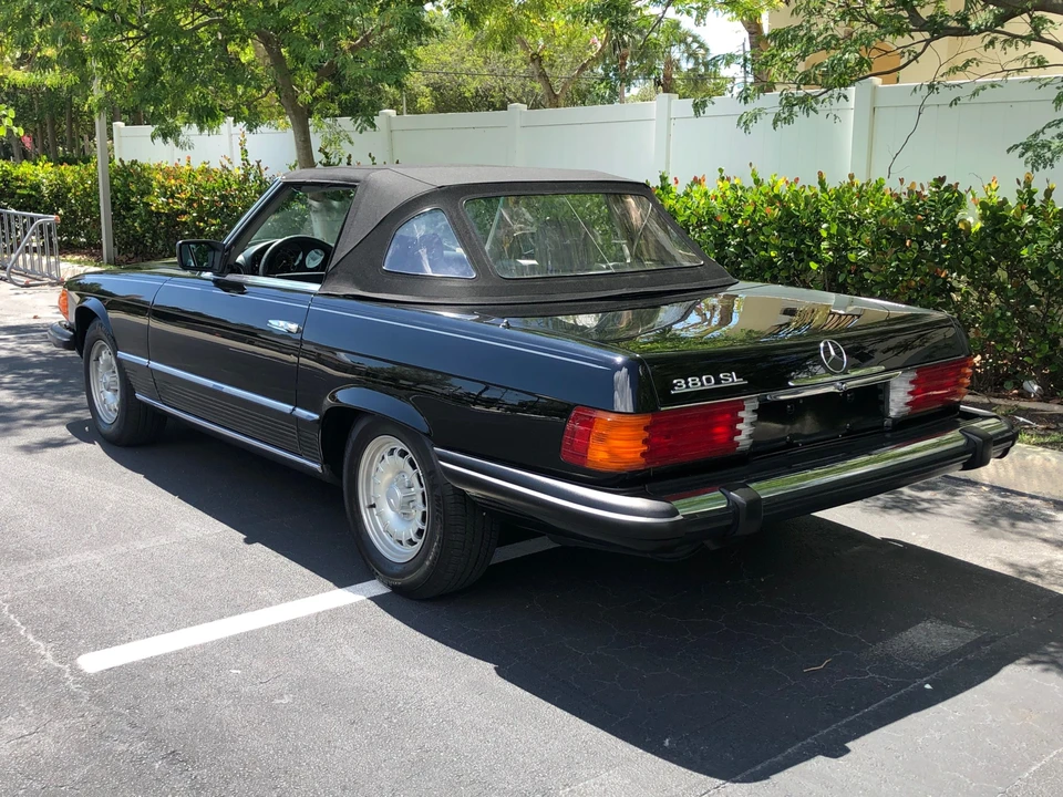 1985 Mercedes-Benz R107 SL-Class - Image 25 of 31