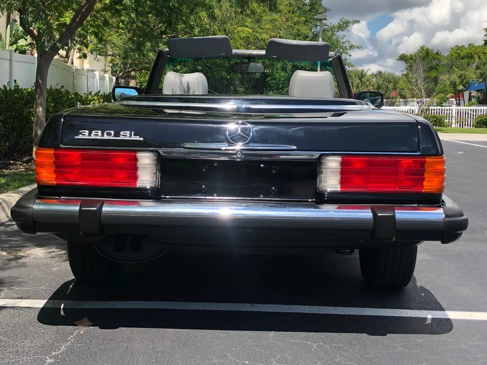 1985 Mercedes-Benz R107 SL-Class - Image 29 of 31