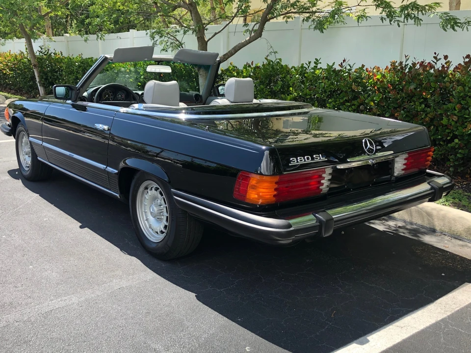 1985 Mercedes-Benz R107 SL-Class - Image 23 of 31