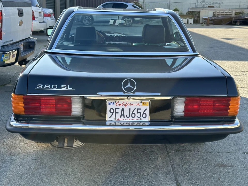 1985 Mercedes-Benz R107 SL-Class - Image 17 of 31