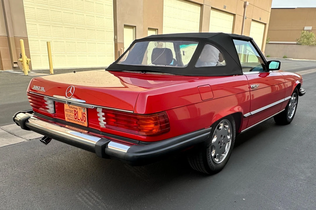 1985 Mercedes-Benz R107 SL-Class - Image 4 of 31