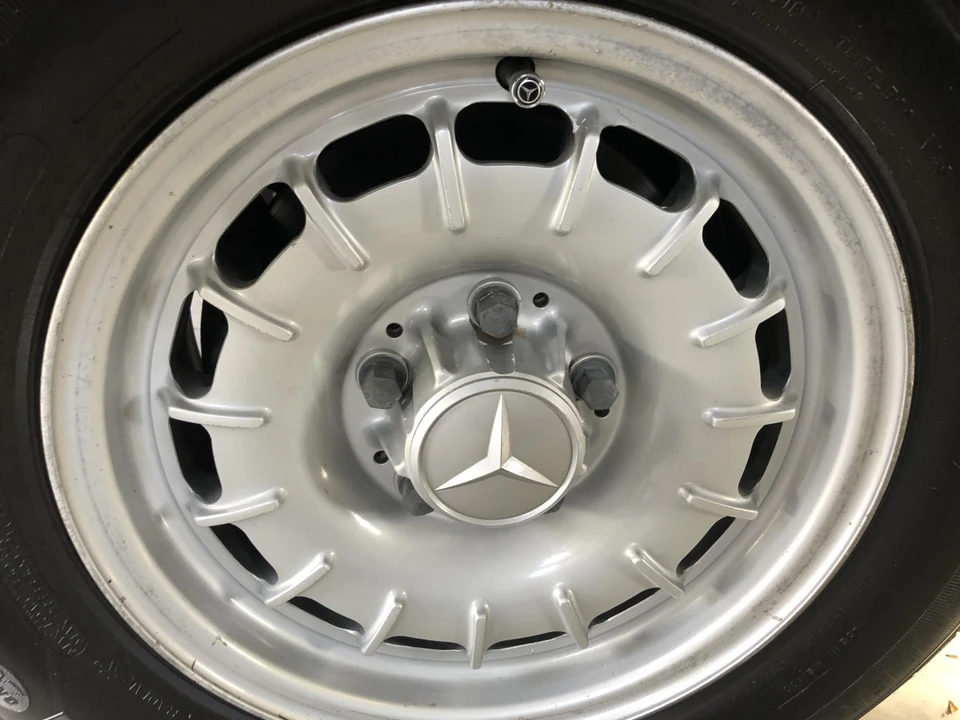 1985 Mercedes-Benz R107 SL-Class - Image 25 of 31
