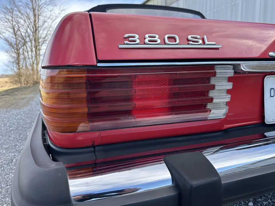 1985 Mercedes-Benz R107 SL-Class - Image 25 of 31