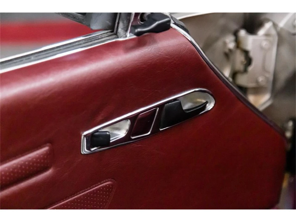 1985 Mercedes-Benz R107 SL-Class - Image 28 of 31