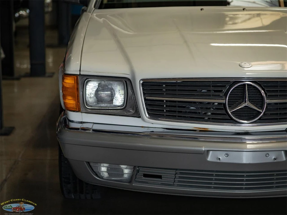 1985 Mercedes-Benz W126 S-Class Sedan - Image 14 of 31