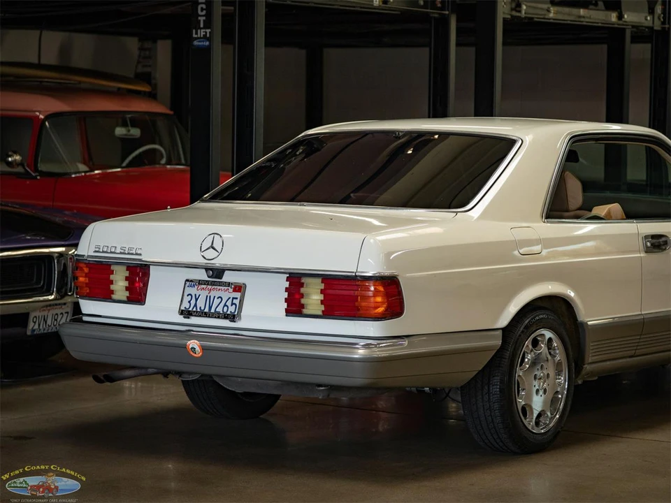 1985 Mercedes-Benz W126 S-Class Sedan - Image 25 of 31