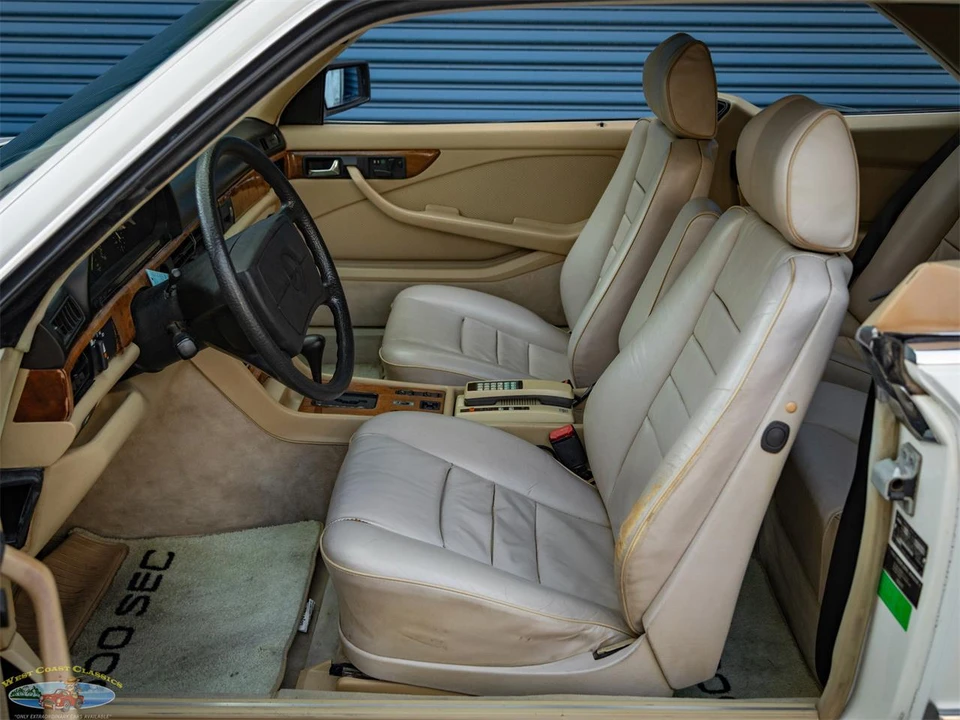 1985 Mercedes-Benz W126 S-Class Sedan - Image 30 of 31