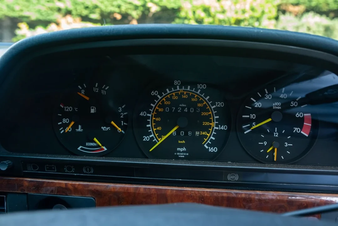 1985 Mercedes-Benz C126 S-Class Coupe - Image 12 of 30