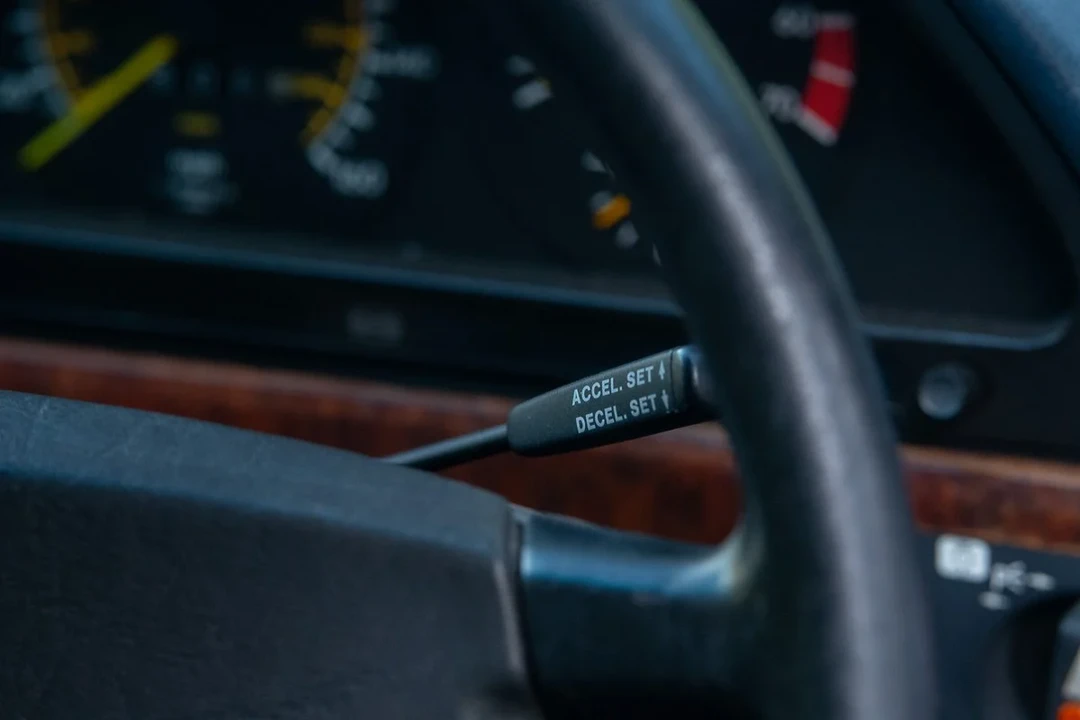 1985 Mercedes-Benz C126 S-Class Coupe - Image 27 of 30