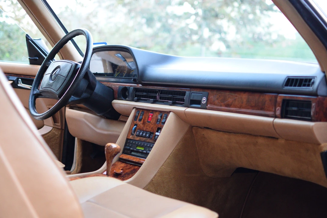 1985 Mercedes-Benz C126 S-Class Coupe - Image 17 of 31