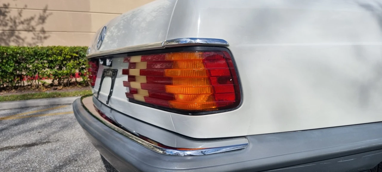 1985 Mercedes-Benz C126 S-Class Coupe - Image 30 of 31