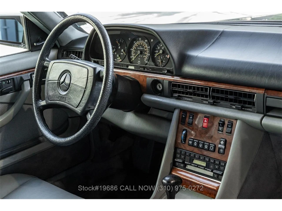 1985 Mercedes-Benz C126 S-Class Coupe - Image 26 of 31