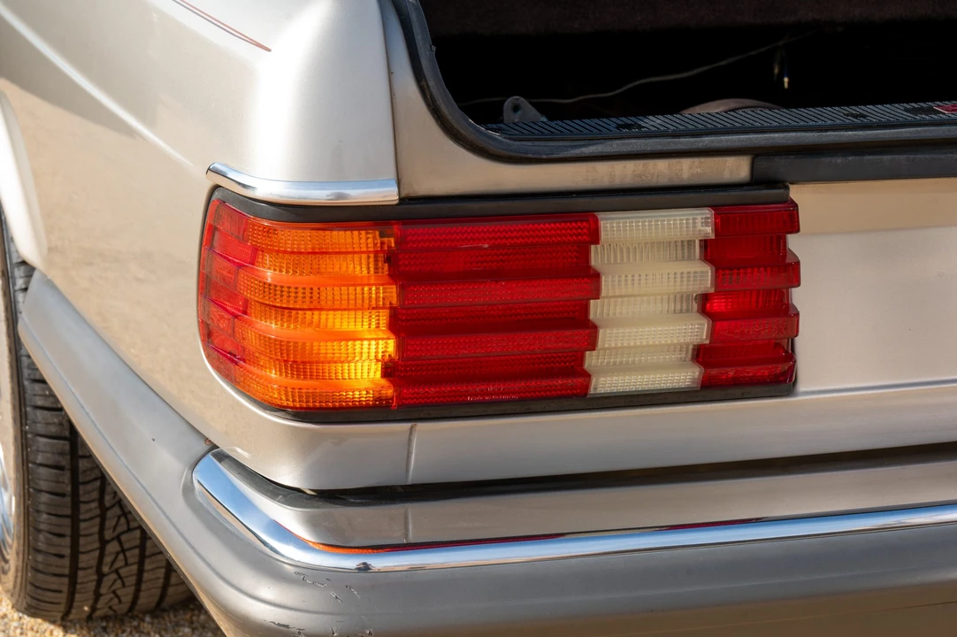 1985 Mercedes-Benz C126 S-Class Coupe - Image 20 of 31