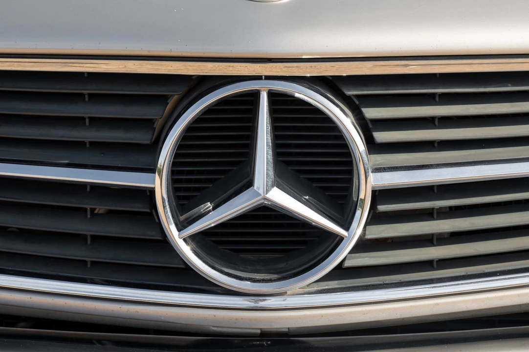 1985 Mercedes-Benz C126 S-Class Coupe - Image 12 of 31