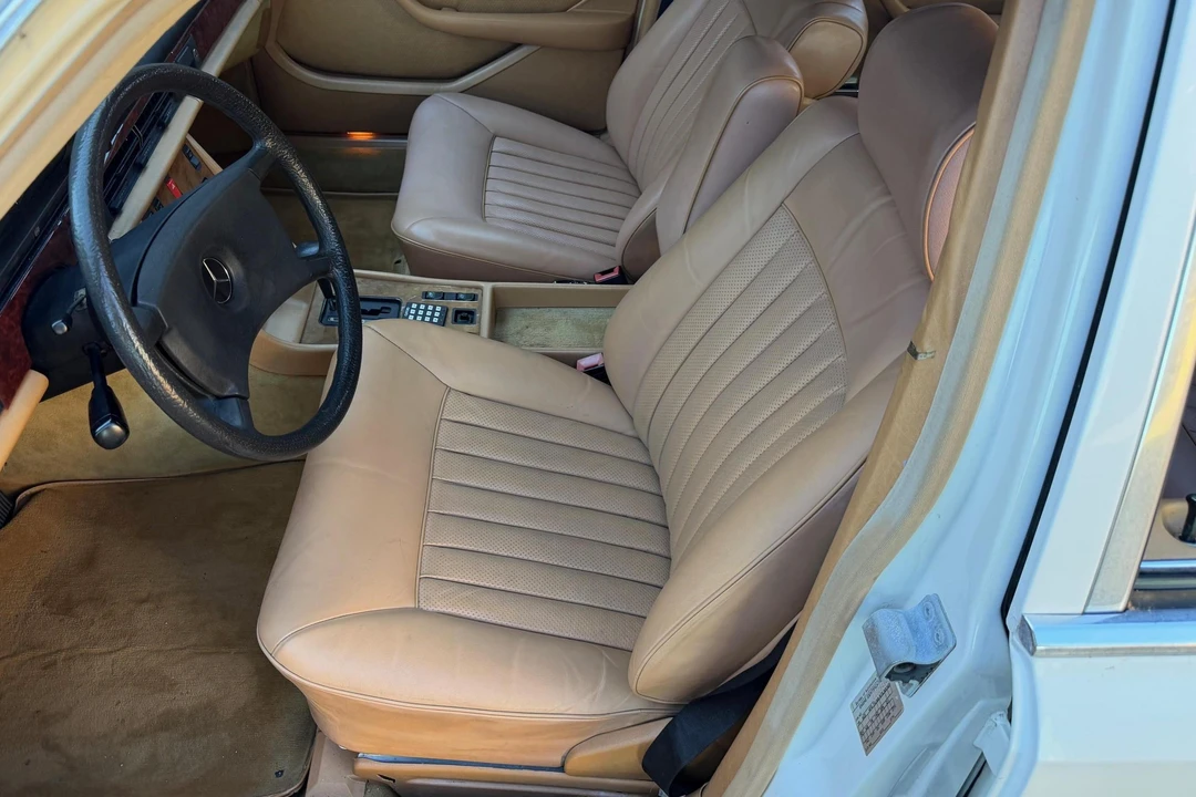1985 Mercedes-Benz W126 S-Class Sedan - Image 31 of 31
