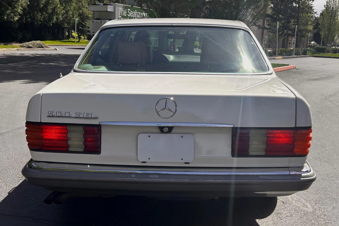 1985 Mercedes-Benz W126 S-Class Sedan - Image 5 of 31