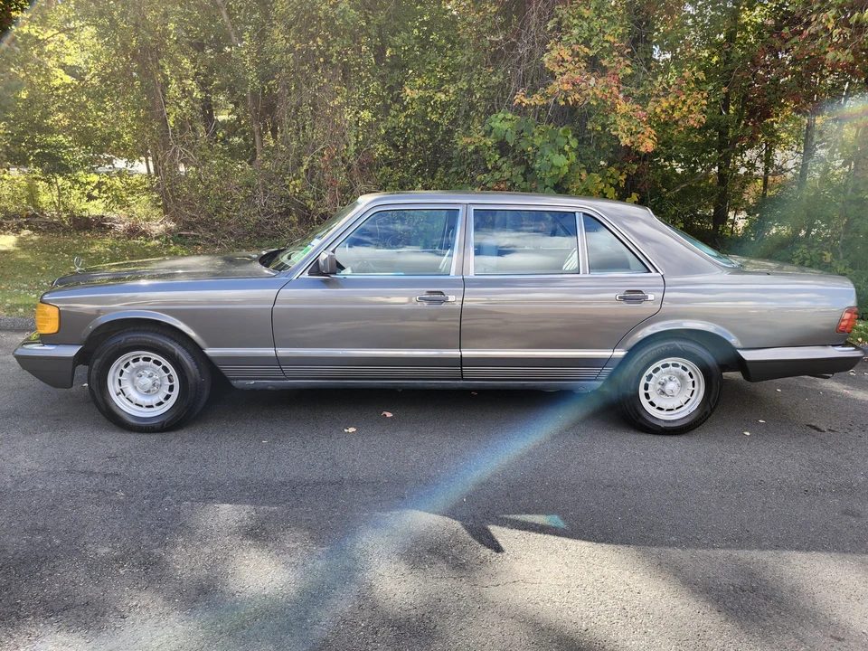 1985 Mercedes-Benz W126 S-Class Sedan - Image 16 of 31
