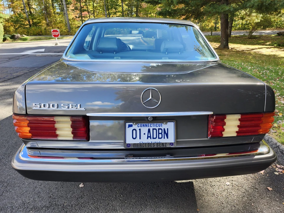 1985 Mercedes-Benz W126 S-Class Sedan - Image 13 of 31