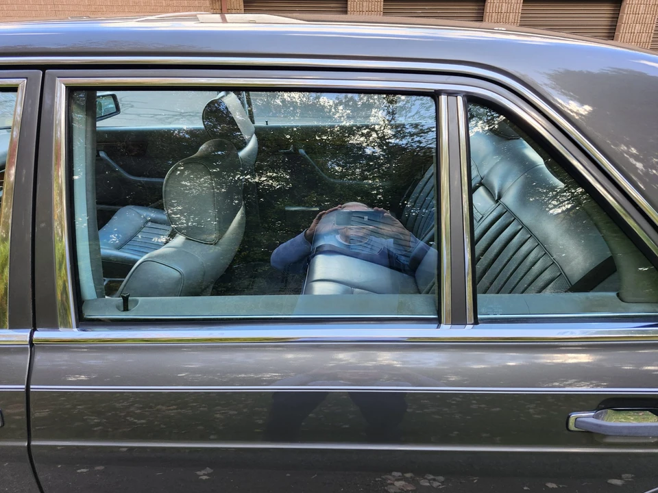 1985 Mercedes-Benz W126 S-Class Sedan - Image 31 of 31